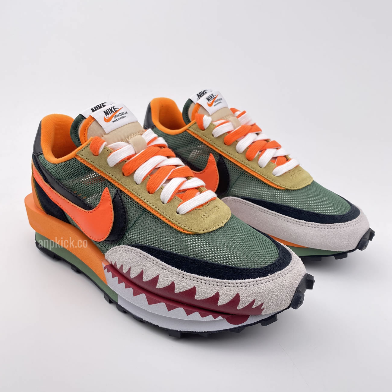 Bape Shark Mouth Sacai Nike Ldv Waffle Custom Shoes Bv0073 007 (3) - newkick.vip